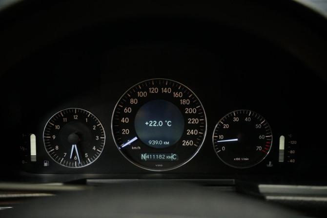 Mercedes-Benz E-Класс III (W211 S211) Рестайлинг с пробегом 2007 года, цена 1 200 000 рублей, 411000 км, седан, Автокод Объявления