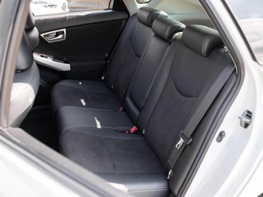 Toyota Prius III Рестайлинг (XW30) Сочи  - изображение 7
