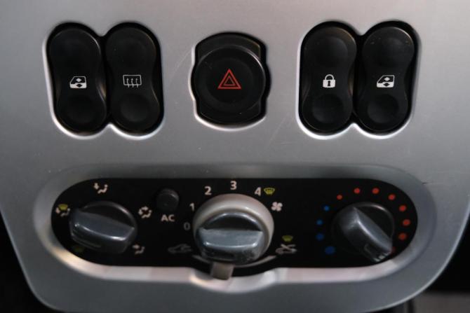 Renault Sandero I с пробегом 2010 года, цена 299 000 рублей, 163000 км, хэтчбек, Автокод Объявления