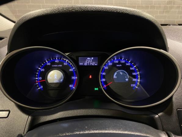 Hyundai ix35 I с пробегом 2011 года, цена 1 199 000 рублей, 187141 км, внедорожник, Автокод Объявления