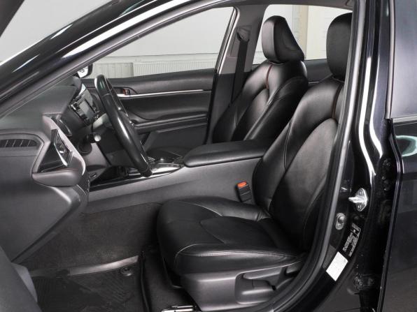 Toyota Camry VIII (XV70) с пробегом 2019 года, цена 2 645 000 рублей, 161732 км, седан, Автокод Объявления
