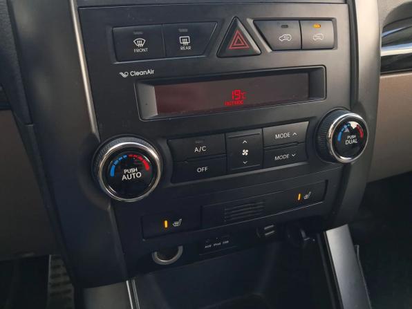 Kia Sorento II с пробегом 2010 года, цена 1 100 000 рублей, 179838 км, внедорожник, Автокод Объявления