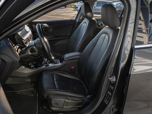 BMW 1 серии III (F40) с пробегом 2019 года, цена 3 099 000 рублей, 117688 км, хэтчбек, Автокод Объявления