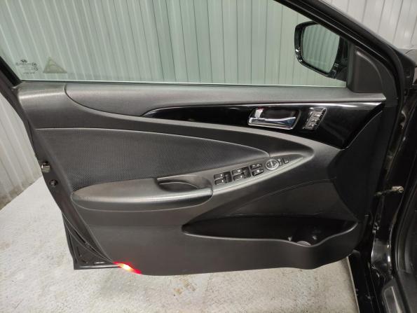 Hyundai Sonata VI (YF) с пробегом 2011 года, цена 1 080 000 рублей, 188831 км, седан, Автокод Объявления
