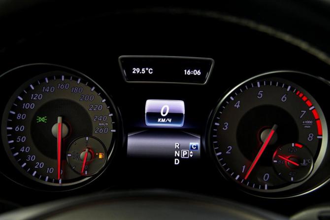 Mercedes-Benz GLA I (X156) с пробегом 2016 года, цена 2 398 700 рублей, 90228 км, внедорожник, Автокод Объявления