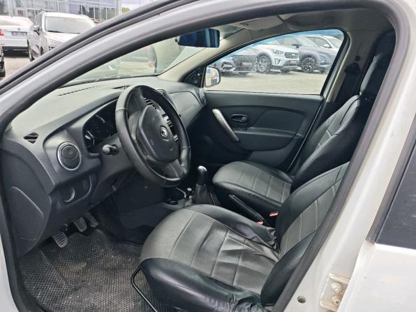Renault Logan II с пробегом 2014 года, цена 579 000 рублей, 125140 км, седан, Автокод Объявления