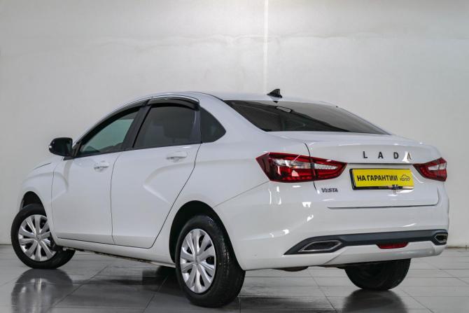 Lada (ВАЗ) Vesta I Рестайлинг (NG) с пробегом 2023 года, цена 1 159 000 рублей, 9800 км, седан, Автокод Объявления