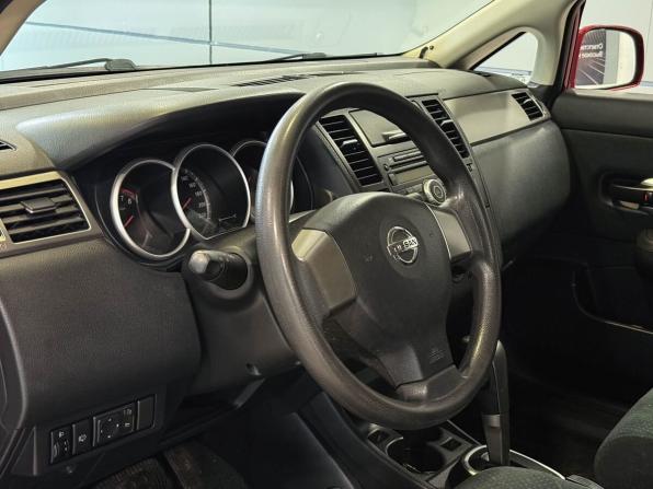 Nissan Tiida I Рестайлинг с пробегом 2010 года, цена 867 000 рублей, 75822 км, хэтчбек, Автокод Объявления