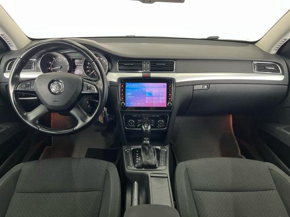 Skoda Superb II Рестайлинг с пробегом 2014 года, цена 1 299 000 рублей, 221781 км, лифтбек, Автокод Объявления