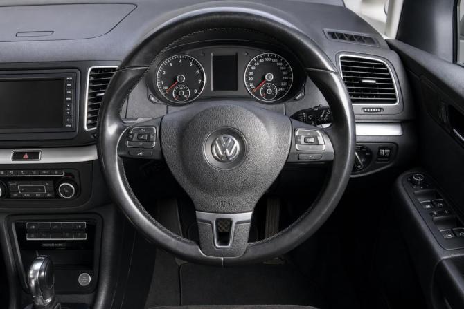 Volkswagen Sharan II с пробегом 2012 года, цена 1 439 000 рублей, 160000 км, минивэн, Автокод Объявления