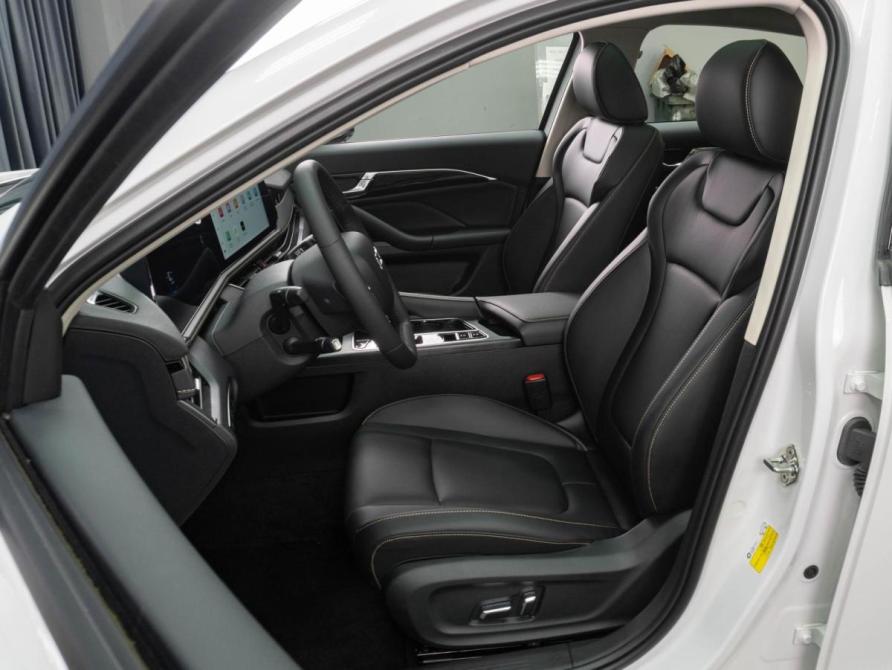 FAW Bestune B70 I Рестайлинг Тюмень  - изображение 10