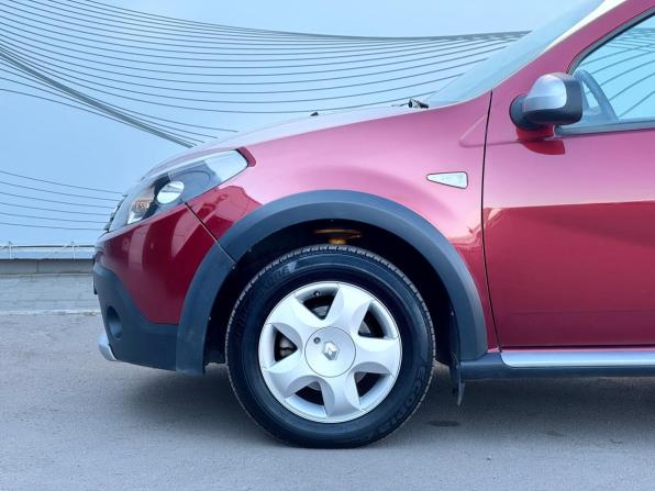 Renault Sandero I с пробегом 2011 года, цена 650 000 рублей, 160134 км, хэтчбек, Автокод Объявления