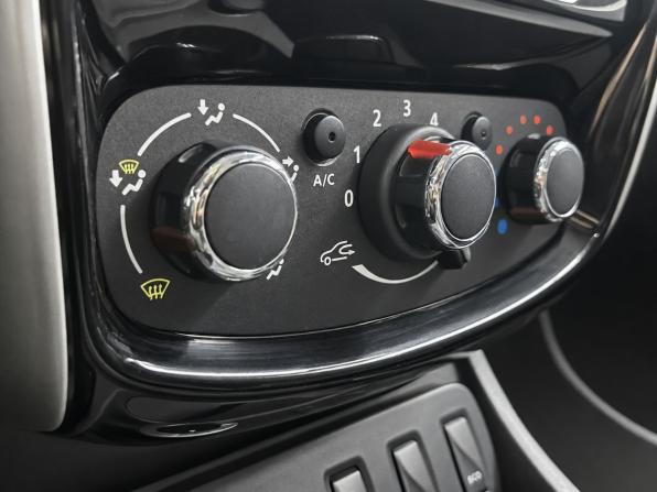Nissan Terrano III (D10) с пробегом 2019 года, цена 1 499 000 рублей, 105349 км, внедорожник, Автокод Объявления
