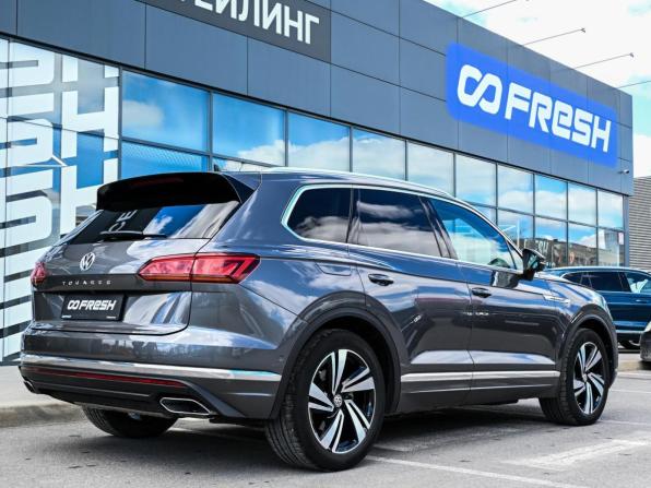 Volkswagen Touareg III с пробегом 2020 года, цена 7 176 900 рублей, 58960 км, внедорожник, Автокод Объявления