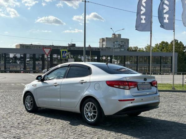 Kia Rio III Рестайлинг с пробегом 2016 года, цена 790 000 рублей, 96826 км, седан, Автокод Объявления
