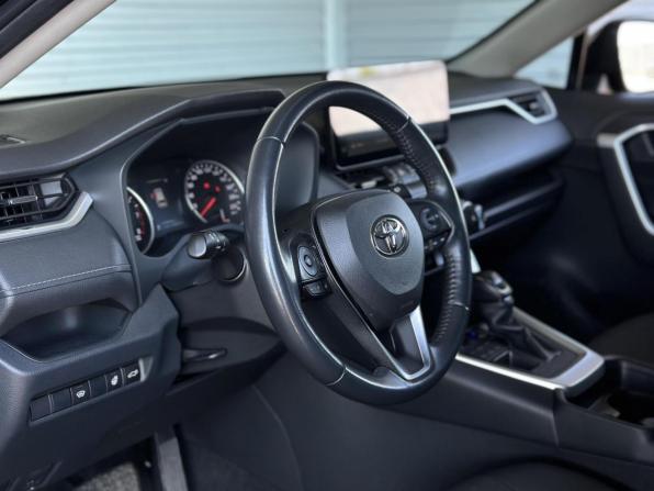 Toyota RAV4 V (XA50) с пробегом 2021 года, цена 3 715 000 рублей, 94887 км, внедорожник, Автокод Объявления
