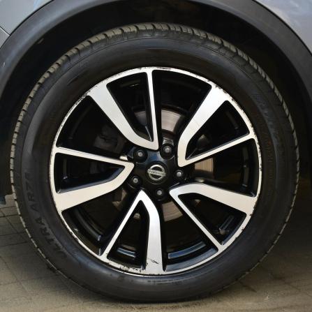 Nissan Qashqai II с пробегом 2017 года, цена 1 490 000 рублей, 193950 км, внедорожник, Автокод Объявления
