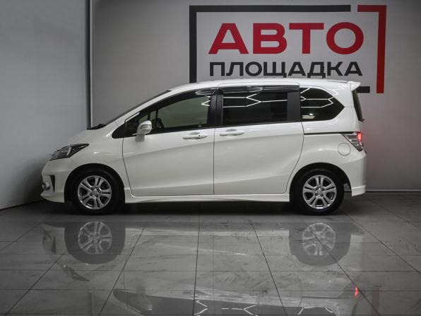 Honda Freed I Рестайлинг с пробегом 2012 года, цена 1 099 000 рублей, 205923 км, компактвэн, Автокод Объявления