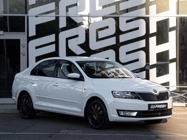 Skoda Rapid I с пробегом 2014 года, цена 1 020 000 рублей, 121803 км, лифтбек, Автокод Объявления