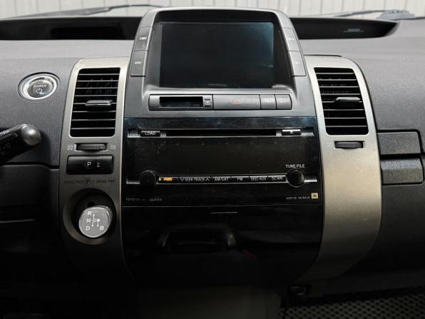 Toyota Prius II Рестайлинг (XW20) с пробегом 2008 года, цена 699 000 рублей, 257364 км, лифтбек, Автокод Объявления