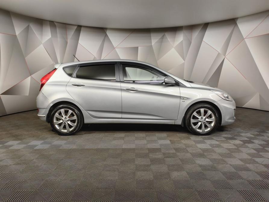 Hyundai Solaris I Москва  - изображение 6