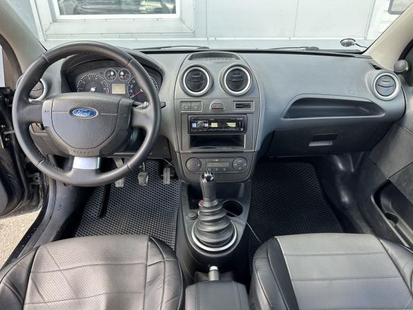 Ford Fiesta Mk5 с пробегом 2006 года, цена 340 000 рублей, 349548 км, хэтчбек, Автокод Объявления