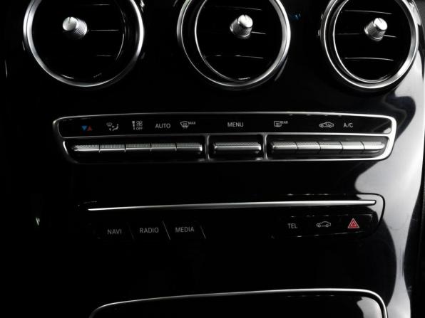 Mercedes-Benz C-Класс IV (W205) Рестайлинг с пробегом 2019 года, цена 2 489 000 рублей, 130372 км, седан, Автокод Объявления