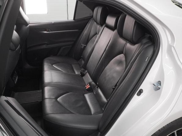 Toyota Camry VIII (XV70) Рестайлинг с пробегом 2021 года, цена 3 552 000 рублей, 90255 км, седан, Автокод Объявления