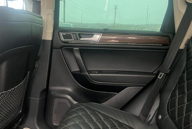 Volkswagen Touareg II Рестайлинг с пробегом 2016 года, цена 2 790 000 рублей, 215989 км, внедорожник, Автокод Объявления