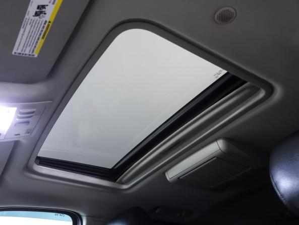 Chevrolet Tahoe III с пробегом 2012 года, цена 1 790 000 рублей, 201000 км, внедорожник, Автокод Объявления