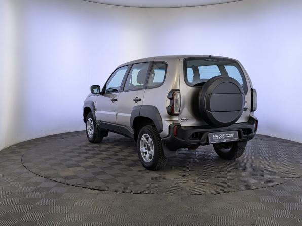 Lada (ВАЗ) Niva I Рестайлинг (Travel) с пробегом 2021 года, цена 999 000 рублей, 5888 км, внедорожник, Автокод Объявления
