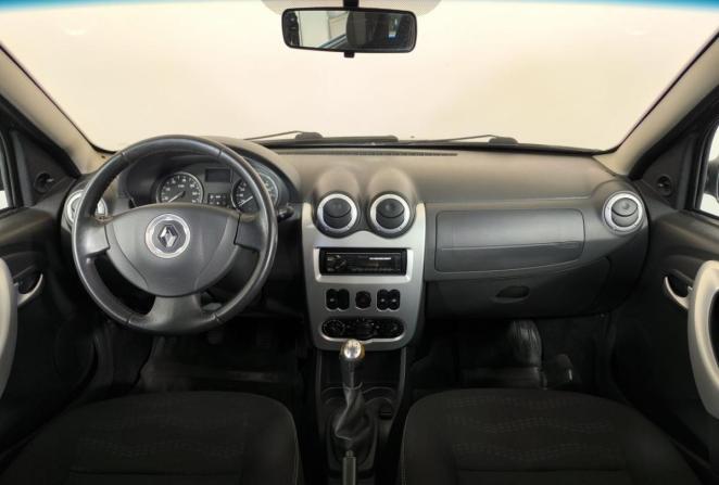 Renault Sandero I с пробегом 2014 года, цена 580 000 рублей, 240010 км, хэтчбек, Автокод Объявления