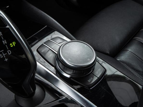 BMW 5 серии VII (G30/G31/G38) с пробегом 2019 года, цена 3 549 000 рублей, 102043 км, седан, Автокод Объявления