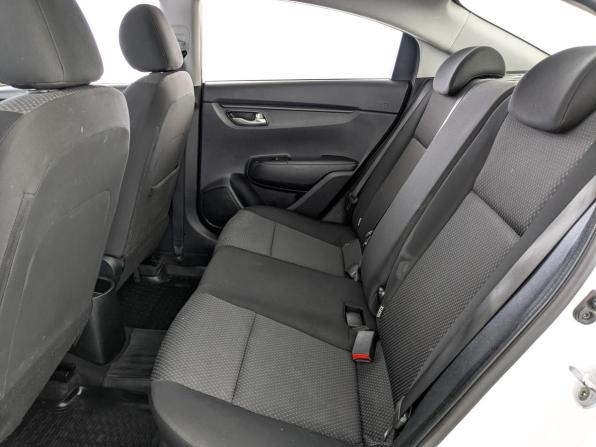 Kia Rio IV Рестайлинг с пробегом 2021 года, цена 1 420 000 рублей, 100136 км, седан, Автокод Объявления