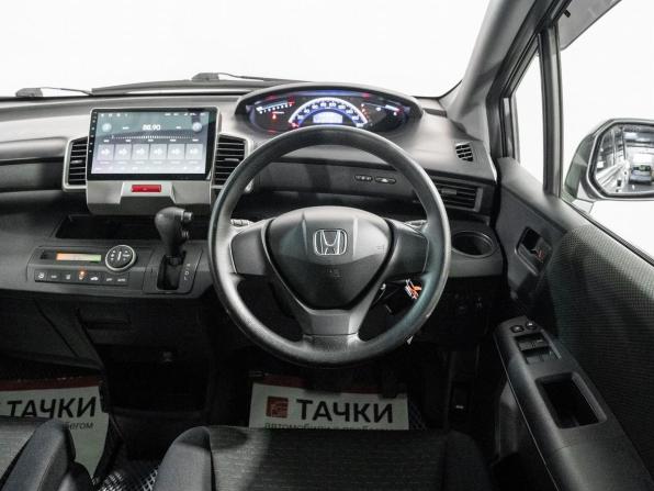 Honda Freed I с пробегом 2010 года, цена 870 500 рублей, 210486 км, компактвэн, Автокод Объявления