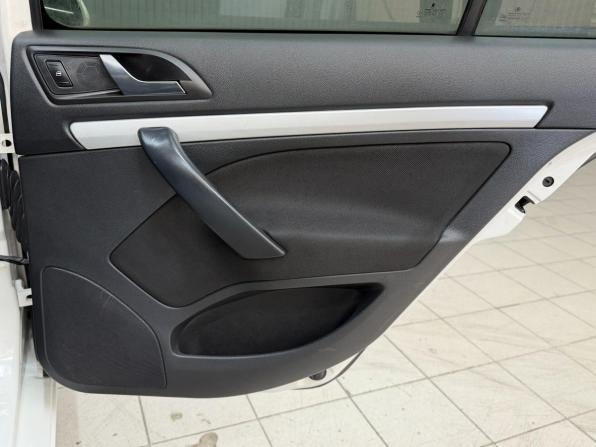 Skoda Octavia II (A5) Рестайлинг с пробегом 2011 года, цена 848 000 рублей, 230039 км, лифтбек, Автокод Объявления