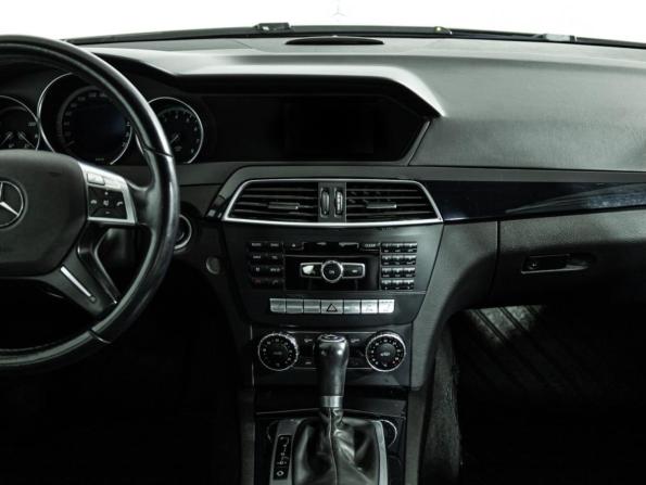 Mercedes-Benz C-Класс III (W204) Рестайлинг с пробегом 2013 года, цена 1 450 000 рублей, 186425 км, седан, Автокод Объявления