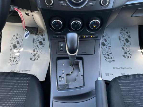 Mazda 3 II (BL) Рестайлинг с пробегом 2012 года, цена 870 000 рублей, 345000 км, седан, Автокод Объявления