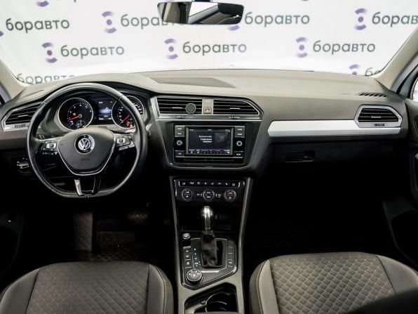 Volkswagen Tiguan II с пробегом 2017 года, цена 2 480 000 рублей, 48866 км, внедорожник, Автокод Объявления