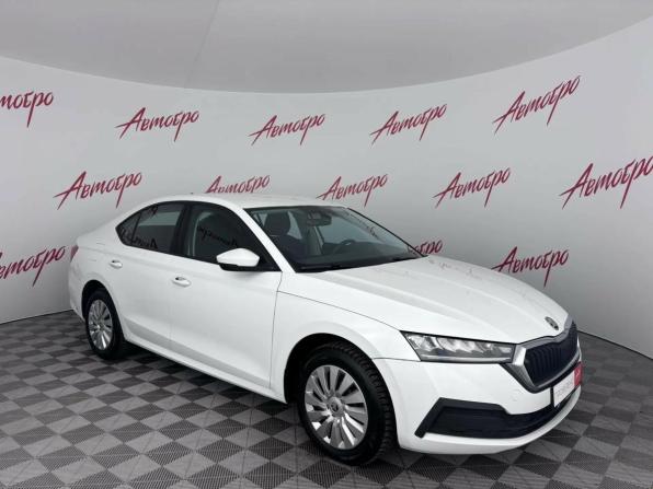 Skoda Octavia IV (A8) с пробегом 2021 года, цена 2 079 000 рублей, 96657 км, лифтбек, Автокод Объявления