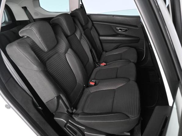 Renault Scenic IV с пробегом 2018 года, цена 1 599 000 рублей, 204496 км, компактвэн, Автокод Объявления