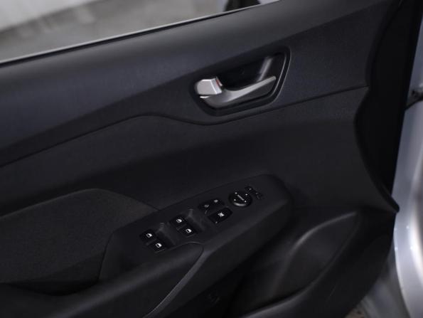 Hyundai Solaris II с пробегом 2019 года, цена 1 189 000 рублей, 164946 км, седан, Автокод Объявления