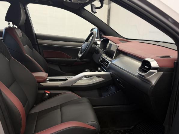 Geely Coolray I с пробегом 2023 года, цена 1 980 000 рублей, 44131 км, внедорожник, Автокод Объявления