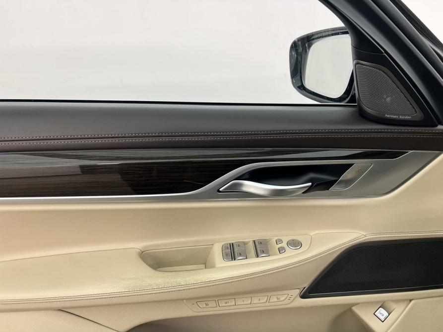 BMW 7 серии VI (G11/G12) Рестайлинг Москва  - изображение 19