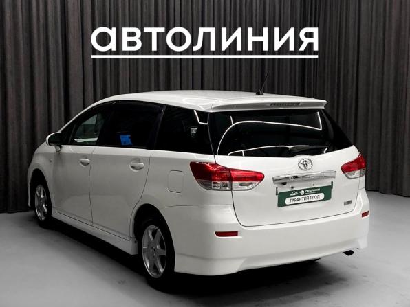 Toyota Wish II с пробегом 2009 года, цена 1 150 000 рублей, 140000 км, минивэн, Автокод Объявления