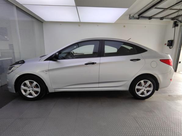 Hyundai Solaris I Рестайлинг с пробегом 2015 года, цена 650 000 рублей, 197277 км, седан, Автокод Объявления