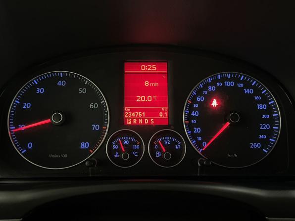 Volkswagen Touran I Рестайлинг с пробегом 2009 года, цена 899 000 рублей, 234749 км, компактвэн, Автокод Объявления