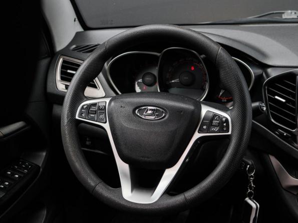 Lada (ВАЗ) Vesta I с пробегом 2018 года, цена 900 000 рублей, 135320 км, седан, Автокод Объявления