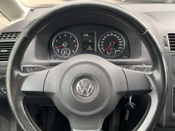 Volkswagen Touran I Рестайлинг 2 с пробегом 2012 года, цена 799 000 рублей, 278363 км, компактвэн, Автокод Объявления