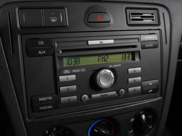 Ford Fusion I Рестайлинг с пробегом 2007 года, цена 549 000 рублей, 176328 км, хэтчбек, Автокод Объявления